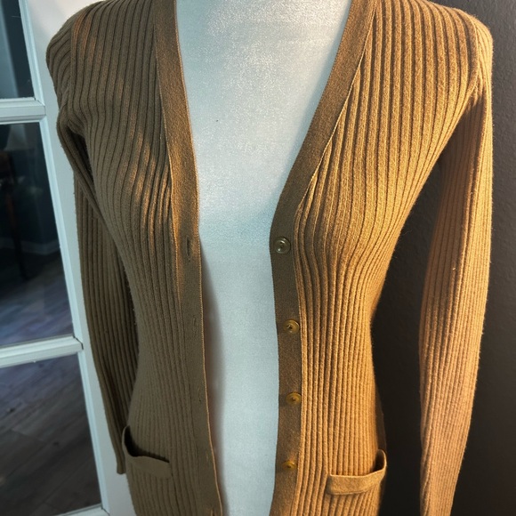 Harrods Cashmere Camel Ribbed V-Neck Button-Front Cardigan - Picture 5 of 7